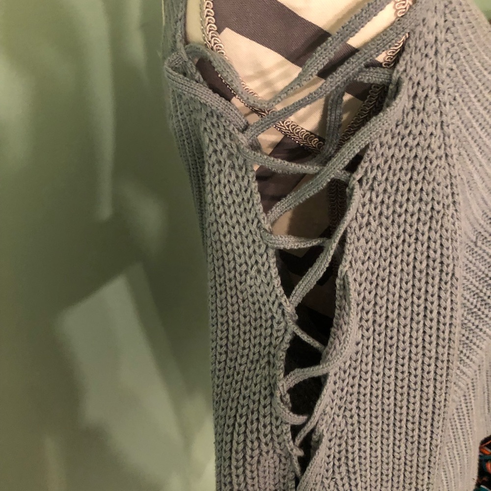 Sweater - Picture 2 of 4